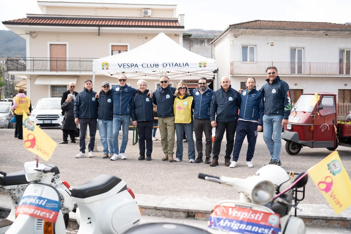 Alvignano scalda i motori: il Vespagiro compie 17 anni e celebra il mito - 