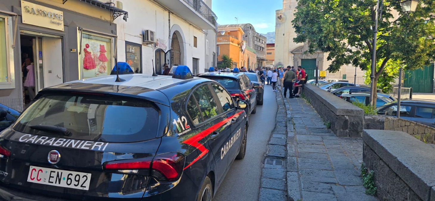 Agguato a Boscotrecase: 46enne ucciso a colpi di pistola dopo una lite - 