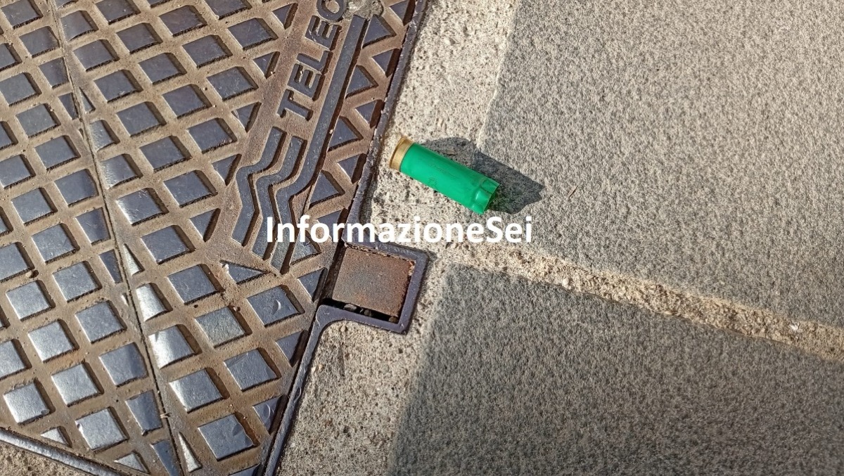 Notte di fuoco a Cervinara: inseguimento da Far West e spari in pieno centro - 