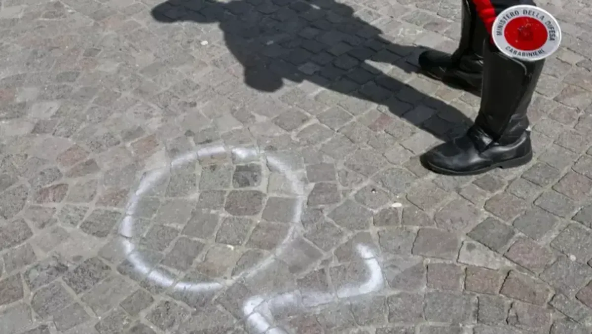 Lite per viabilità, centauro spara sei colpi di pistola contro un carabiniere - 