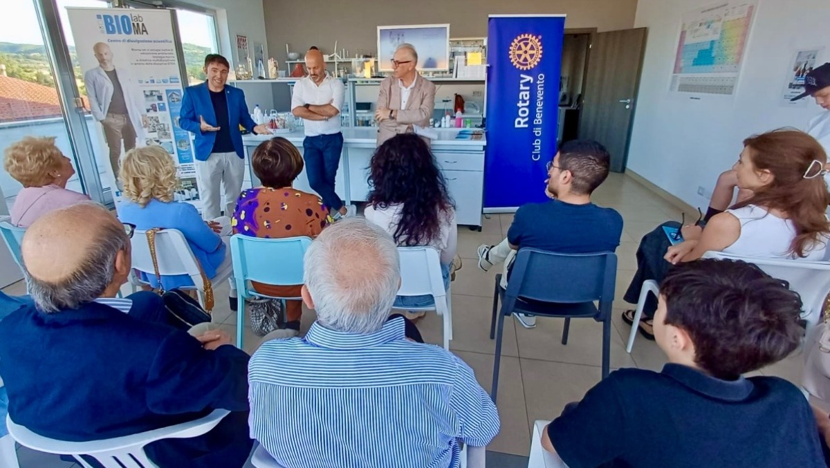 Quando la Scienza Incontra la Poesia: il Successo del Bioma Lab - 