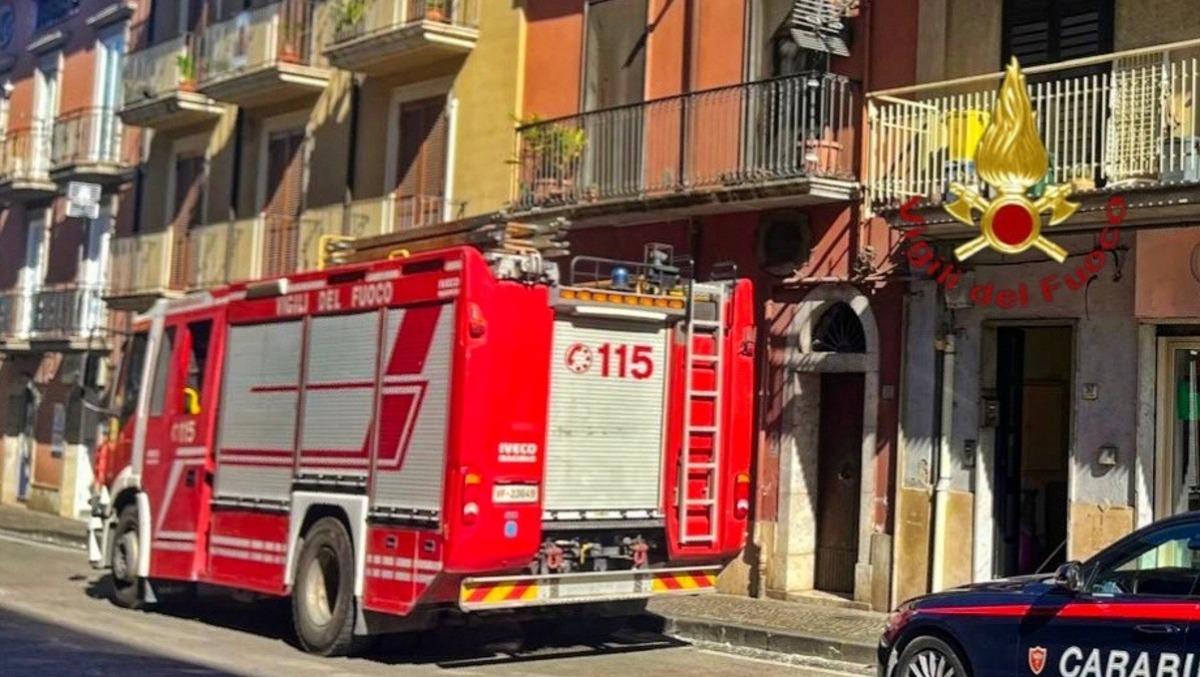 Dramma ad Atripalda: 77enne trovato morto in casa dopo l'allarme - 