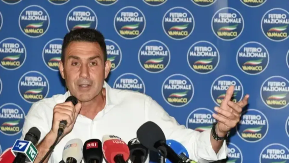 Centrodestra, ora i conti si fanno con il generale Vannacci - 
