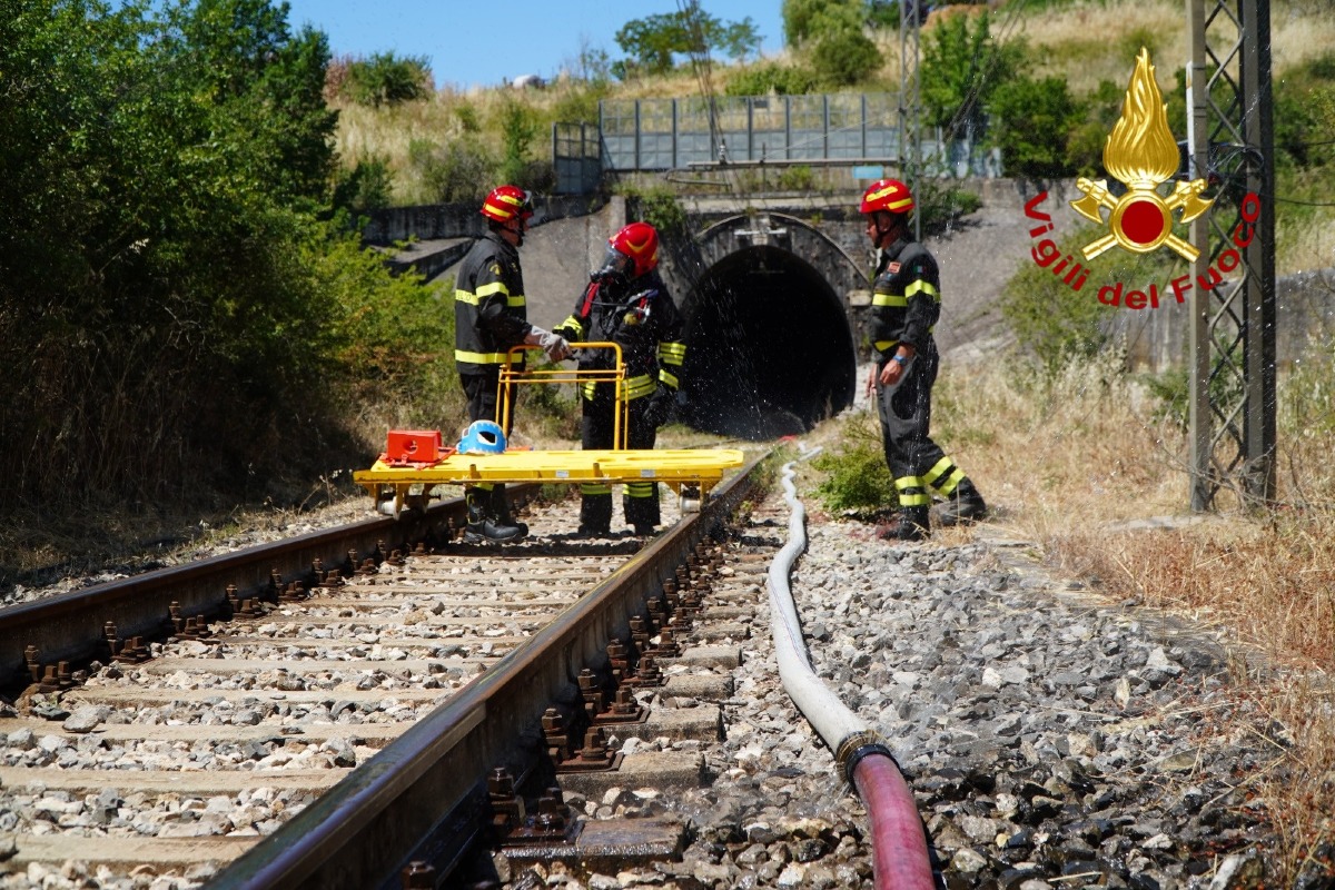Sicurezza ad Alta Velocità: Maxi Simulazione nella Galleria "Cristina" - 