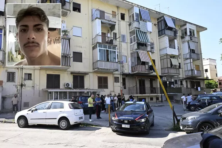 Ucciso a 21 anni forse dopo una lite ad una partita di calcetto - 