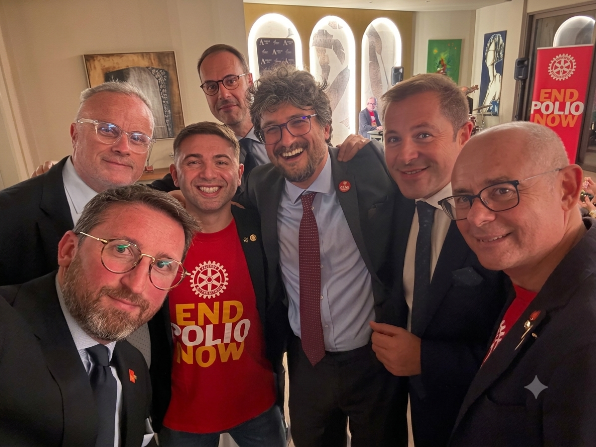 Passaggio del testimone al Rotary Benevento: Marino è il nuovo presidente - 