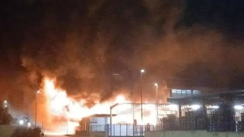Incendio Termoplast Sarno