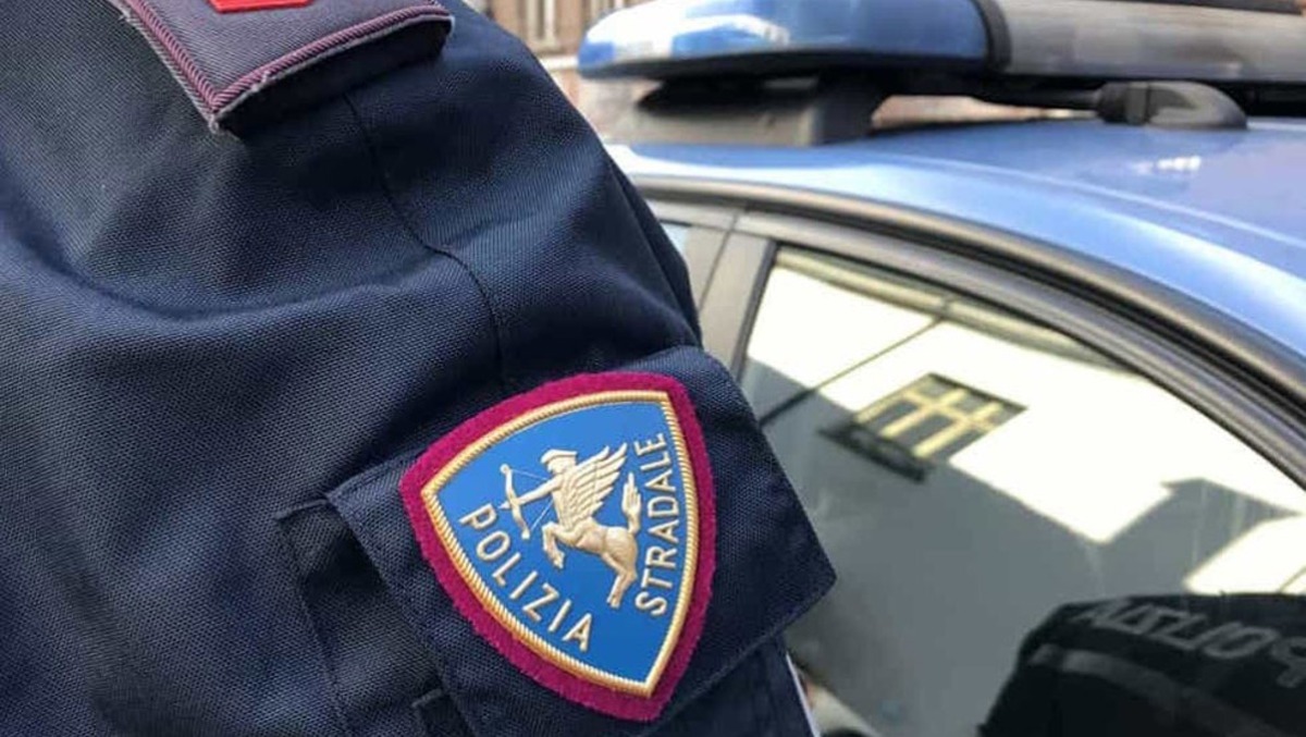 Inseguimento da film in A1 da Cassino a Caserta: sequestrati 8 chili di cocaina - 