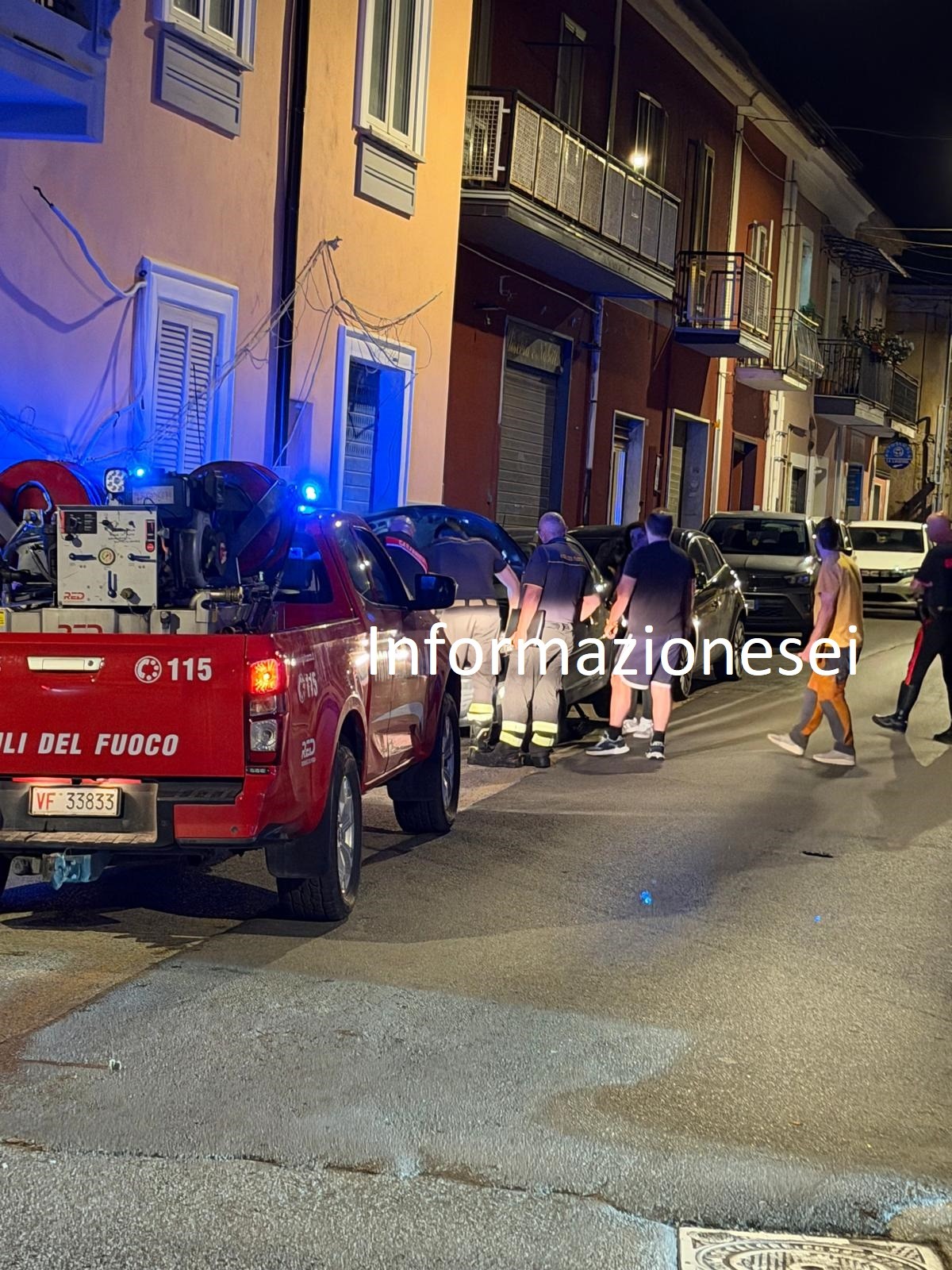 Montesarchio: gattino intrappolato nel motore, scattano i soccorsi - 