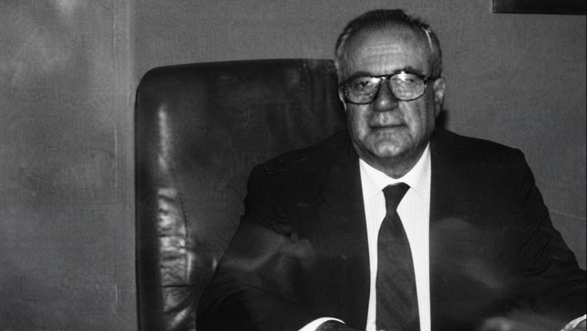 Un tributo alla memoria: lapide in piazza per l'illustre Alberto Servidio - 