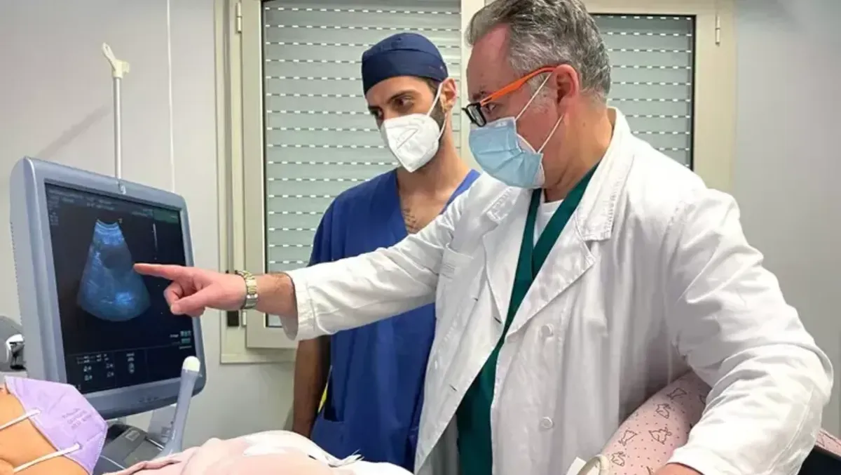 Tumore dell'ovaio, diagnosi in ritardo per una donna su tre: l'allarme delle associazioni - 