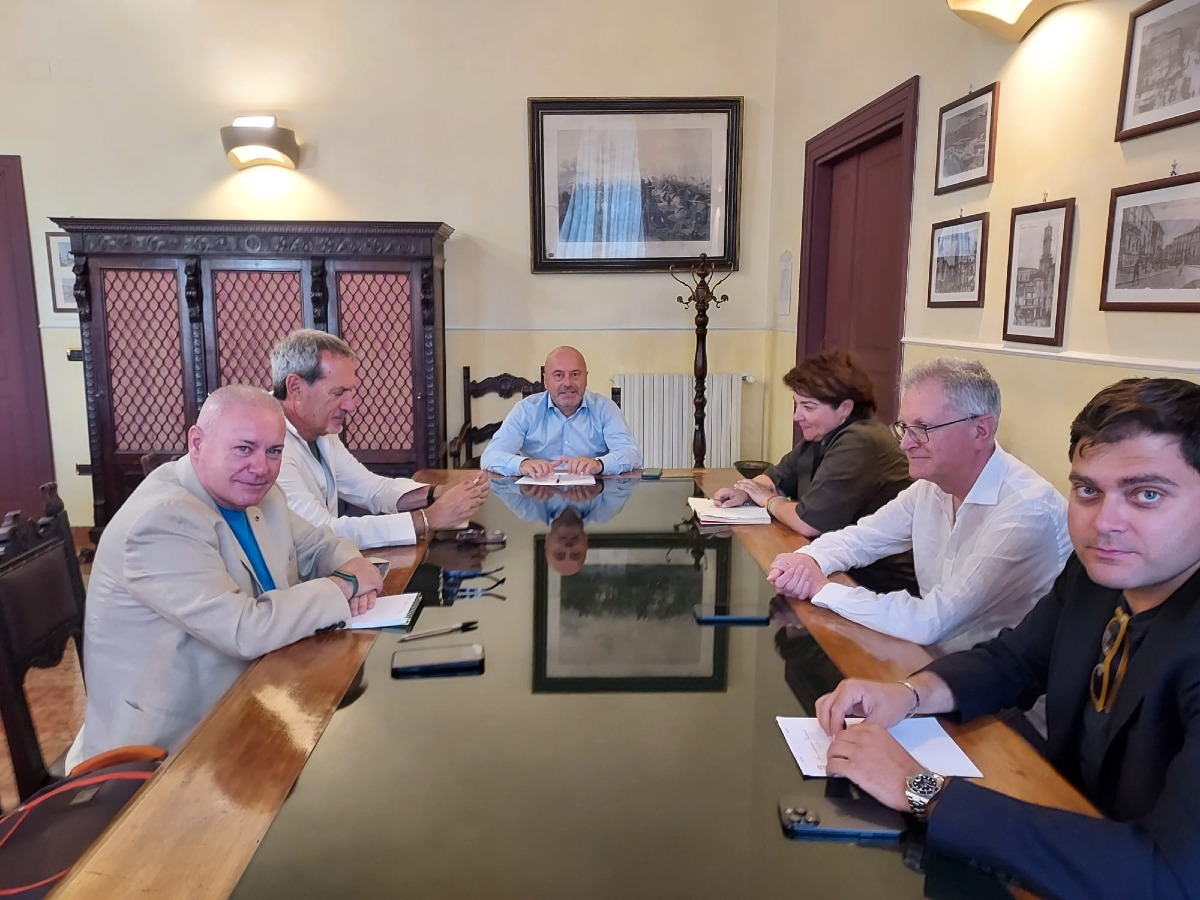 Irpinia, alleanza per il lavoro: Provincia e sindacati aprono il tavolo permanente - 