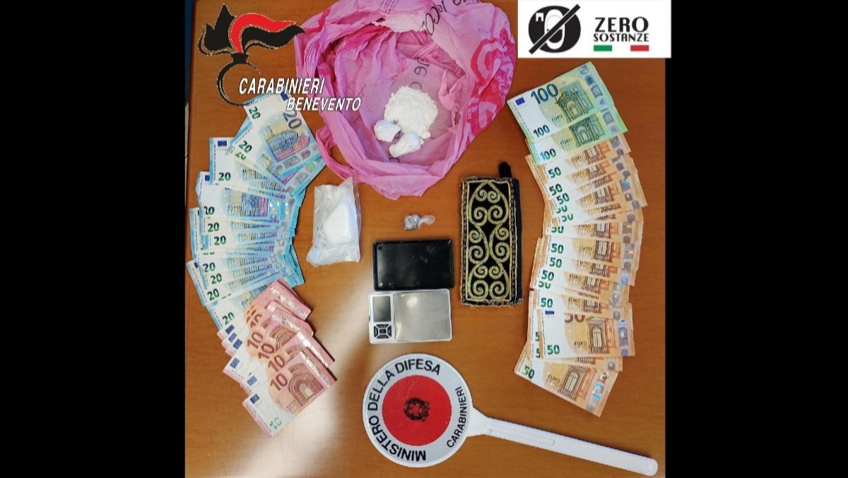Benevento e Pietrelcina, blitz dei Carabinieri: armi, droga e due arresti - 