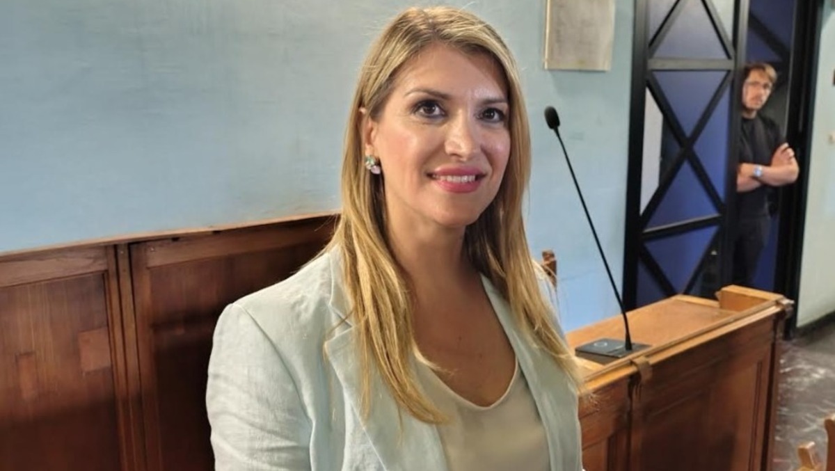 Benevento, il Consiglio surroga Carmine Valentino: entra Floriana Fioretti - 