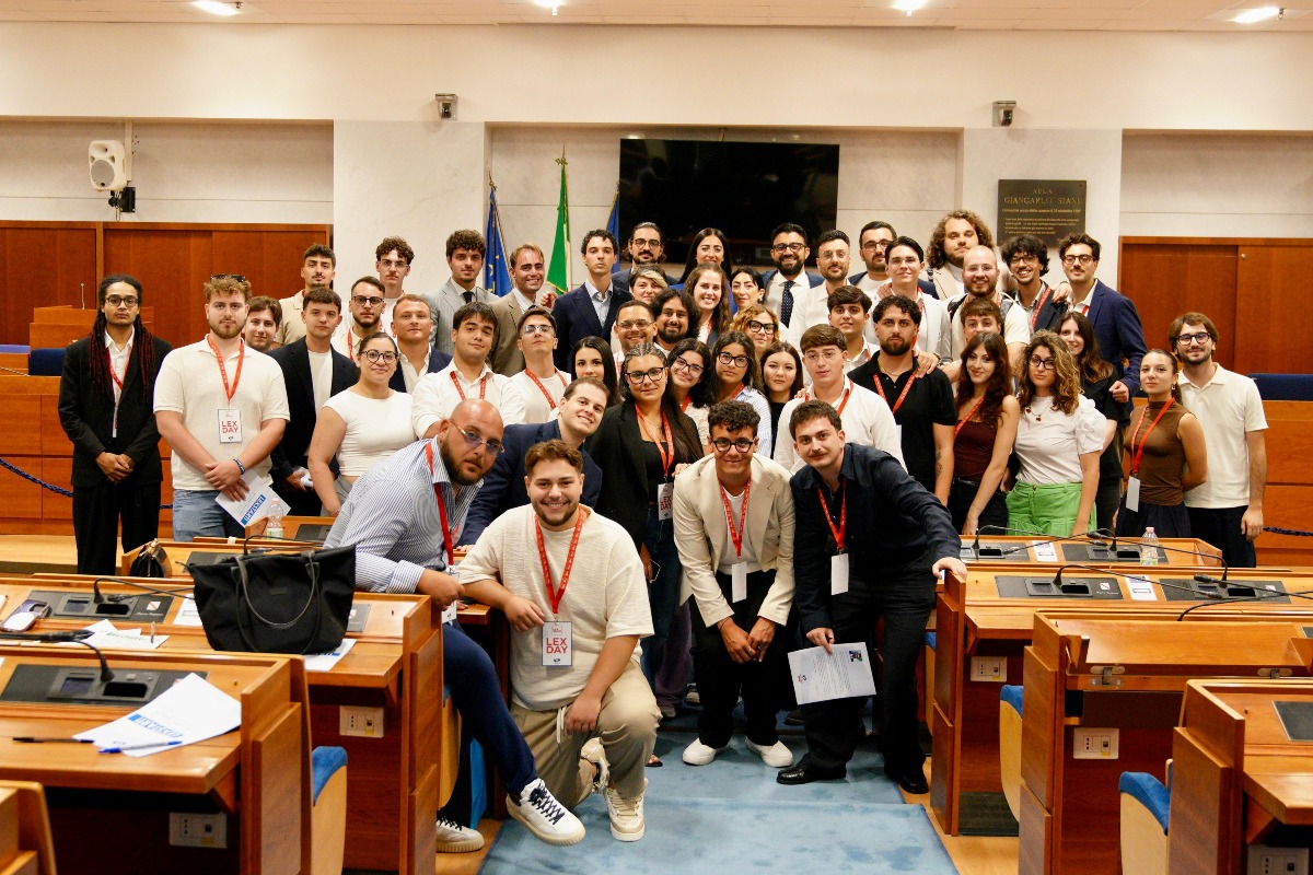 Lex Start, i giovani della Campania conquistano il Consiglio regionale - 