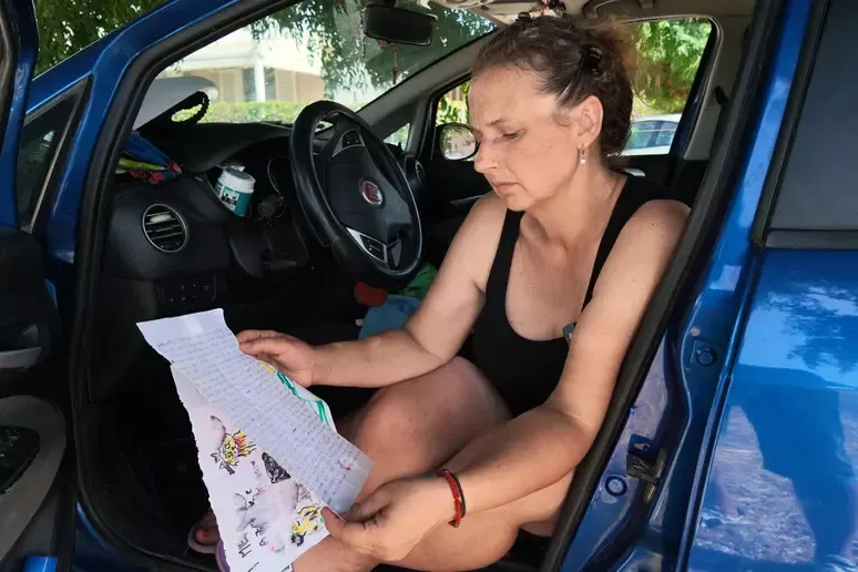 Sfrattata e senza i suoi figli: "Non sono una criminale, ridatemi i miei ragazzi" - 