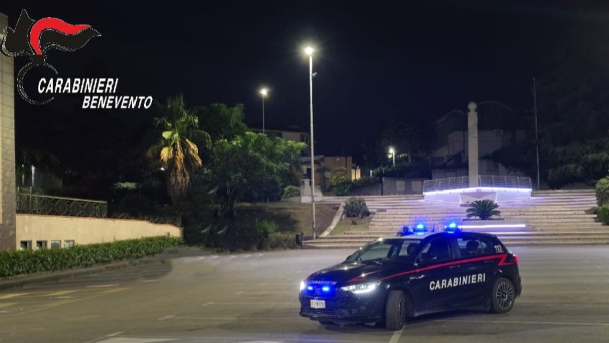 Apice, controlli serali dei Carabinieri: denunciato un uomo dopo una fuga pericolosa - 