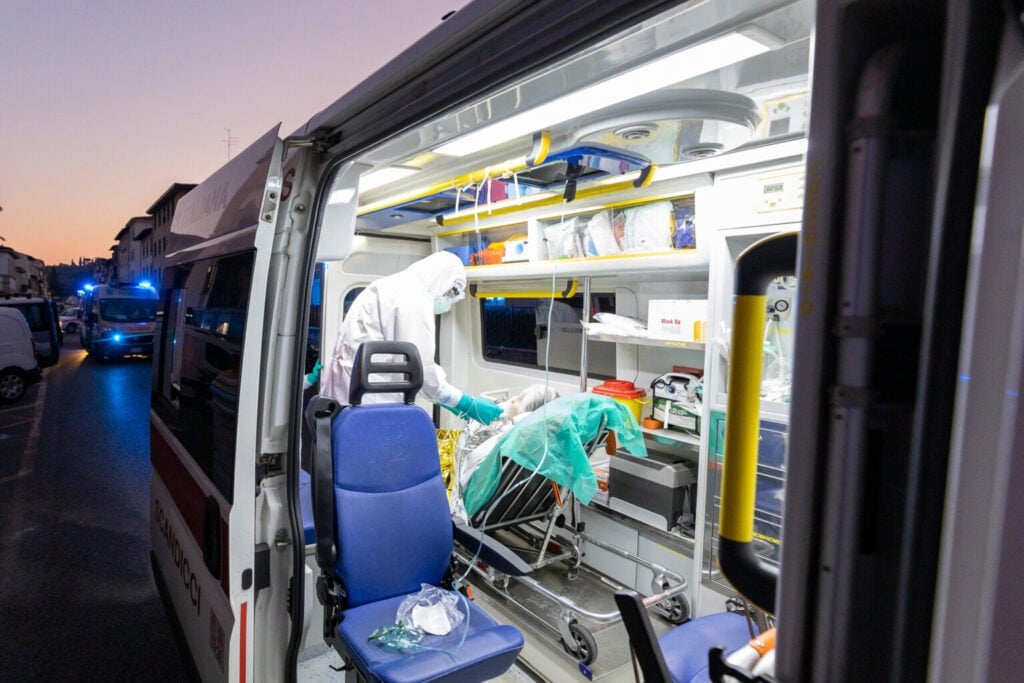 A16, tragico tamponamento a Marigliano: due le persone morte - 