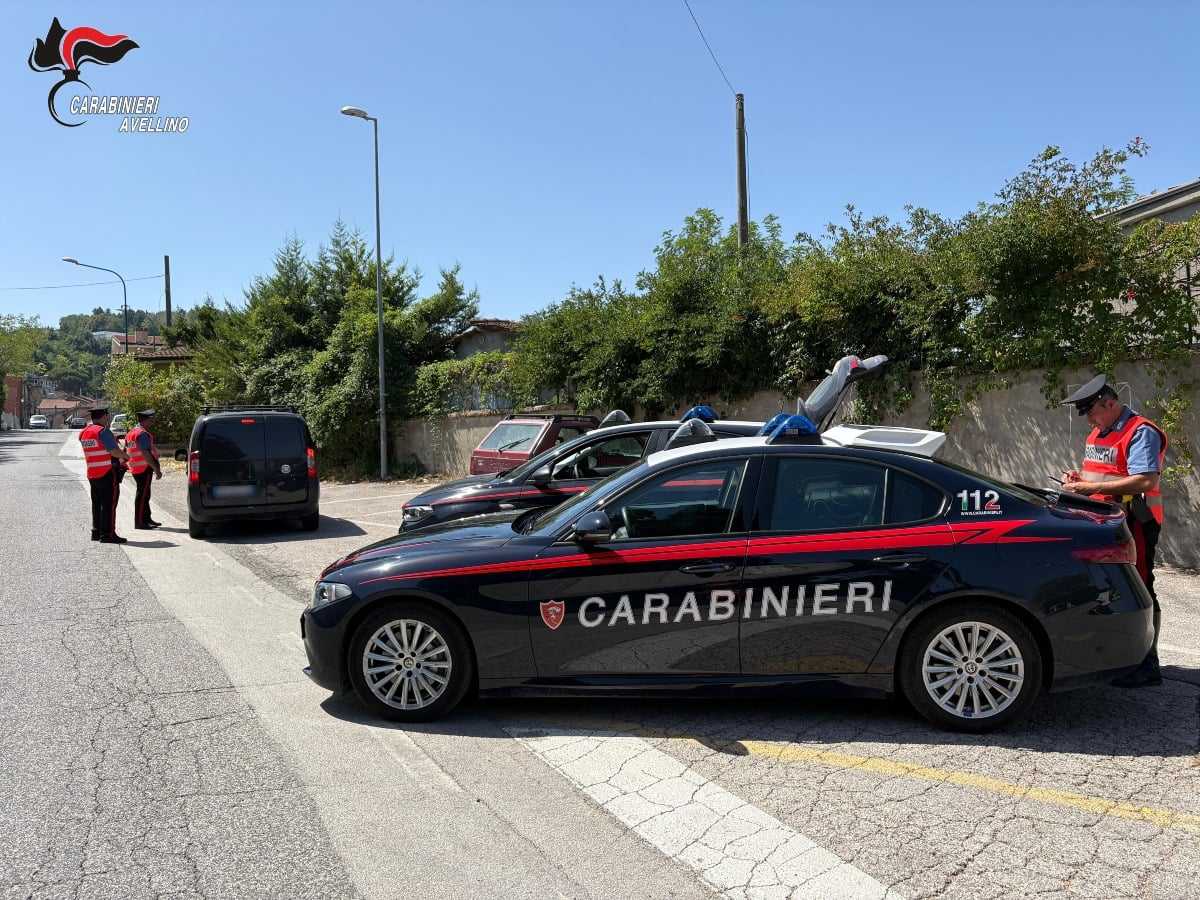Inseguimento e auto distrutta a Lioni: fermato un 47enne salernitano - 