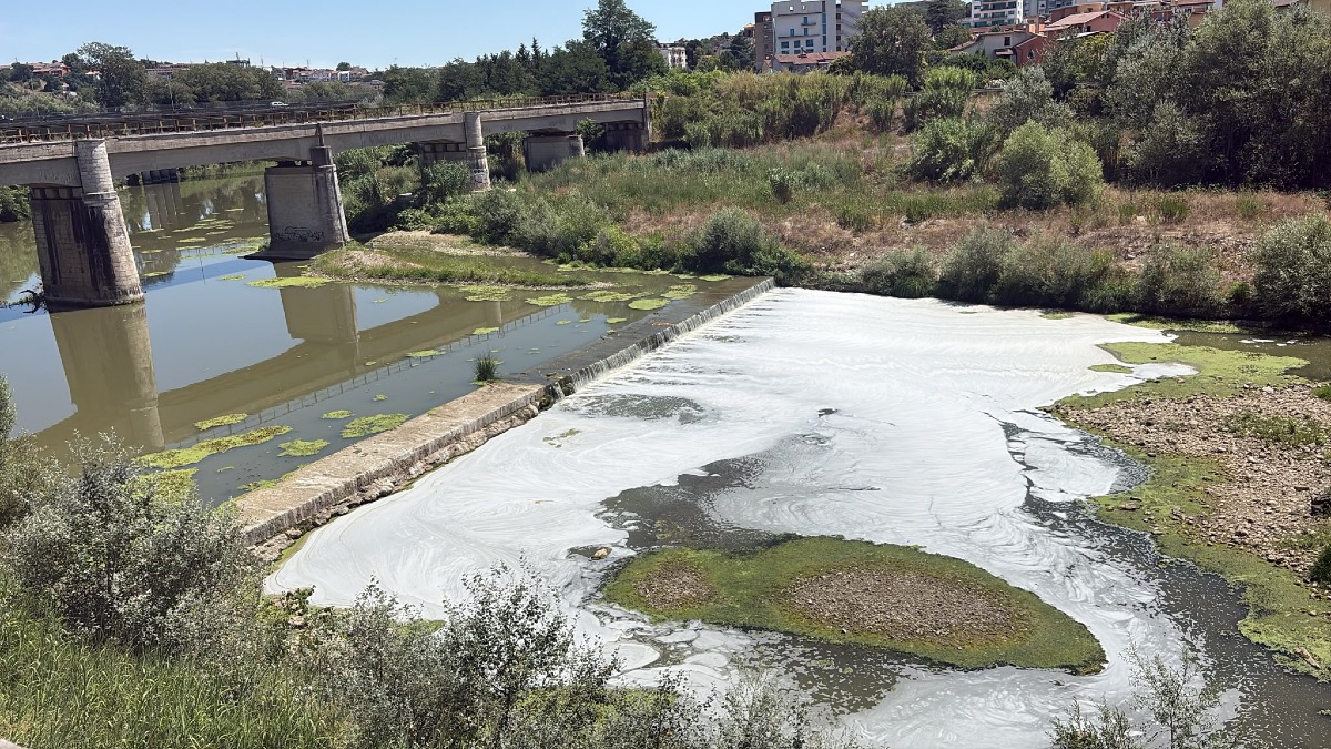 Miasmi e fiume Calore inquinato: il Comune di Benevento fa il punto dopo i sequestri - 