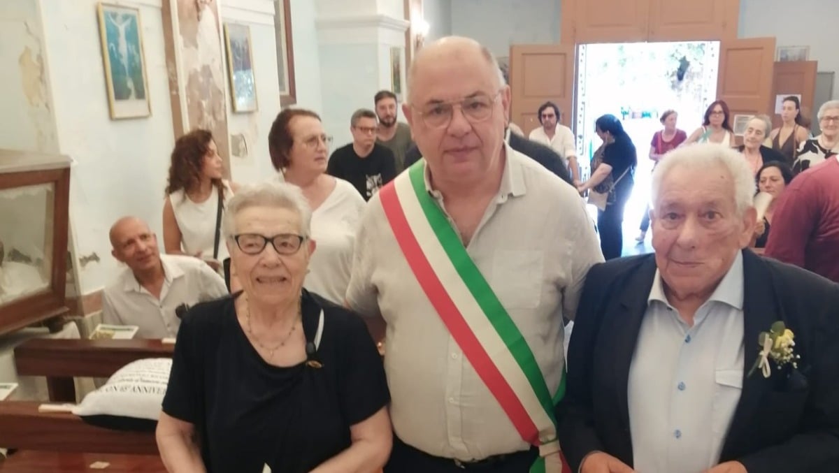 Evelina e Antonino festeggiano 65 anni d'amore a Roccabascerana - 