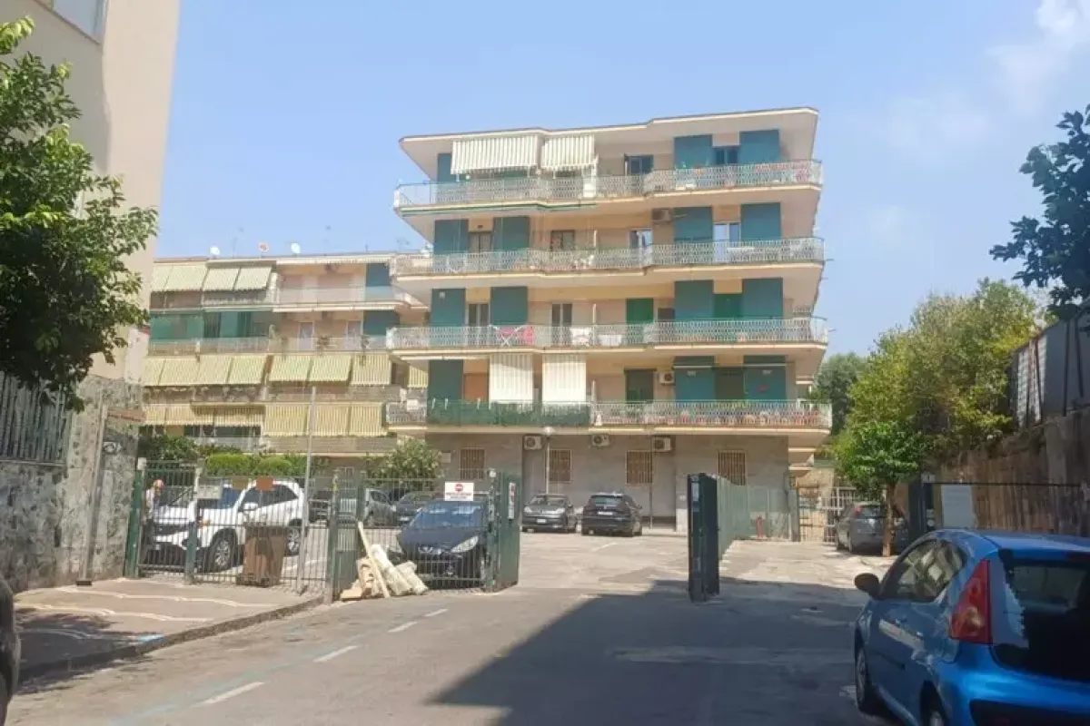 Dramma a Portici: zia e nipote trovati morti in casa, è giallo sulle cause - 