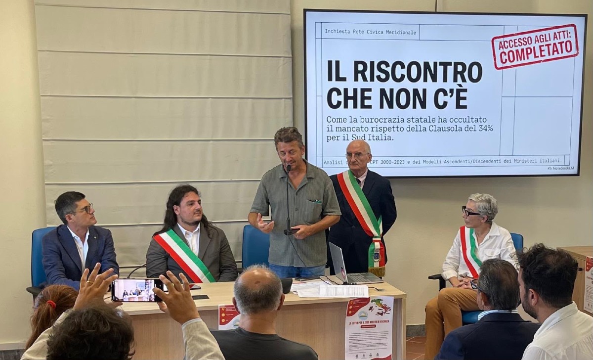 Sud e Costituzione, la lotta non va in vacanza: da Bacoli il grido dei Sindaci - 