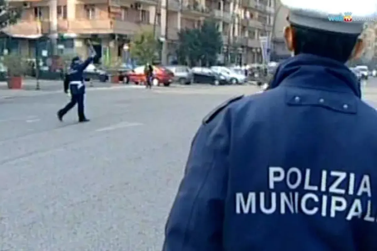 Fuga di gas a Fuorigrotta: sgomberati edifici e strade chiuse a Napoli - 