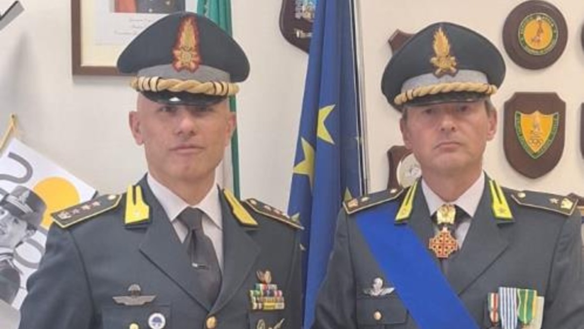 Il Maggiore Giuseppe Mosca al comando del Nucleo PEF di Avellino - 