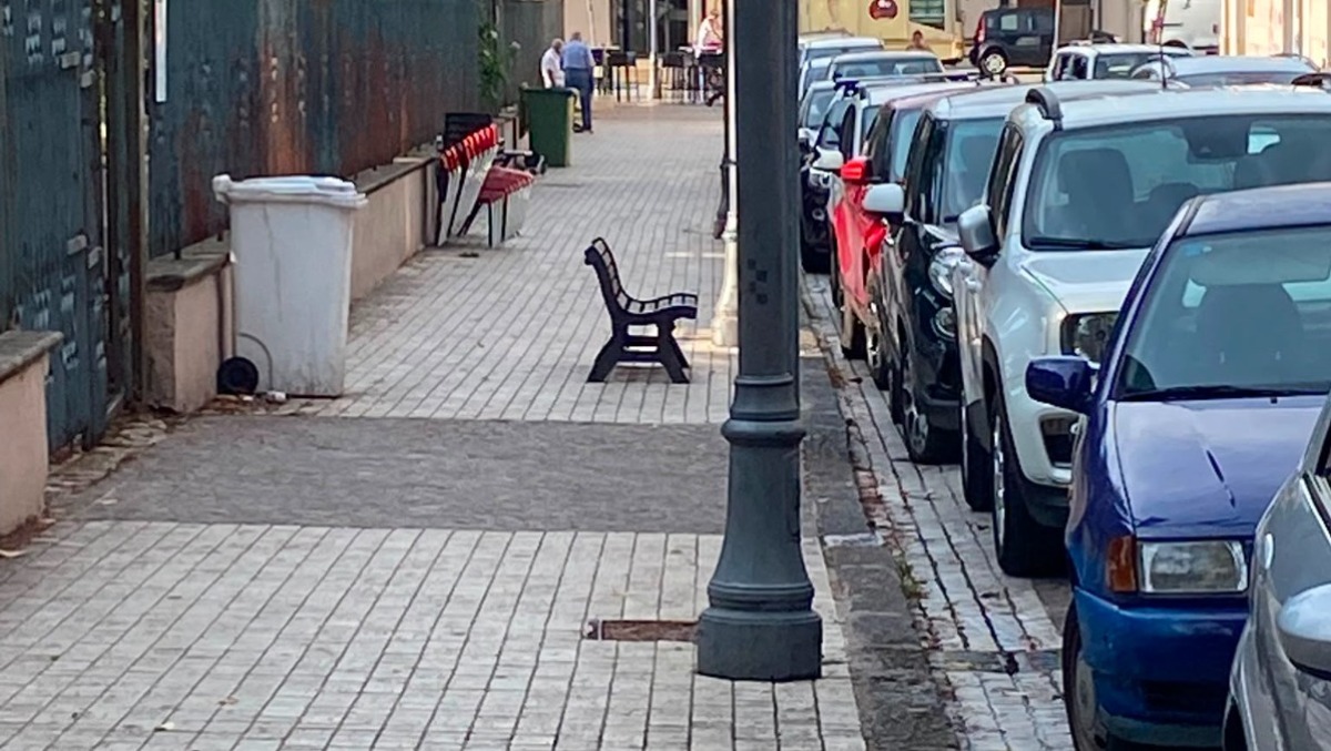 Cervinara. Via Roma, via Clemente e via Rettifilo rimossi scarrabili e rifiuti - 