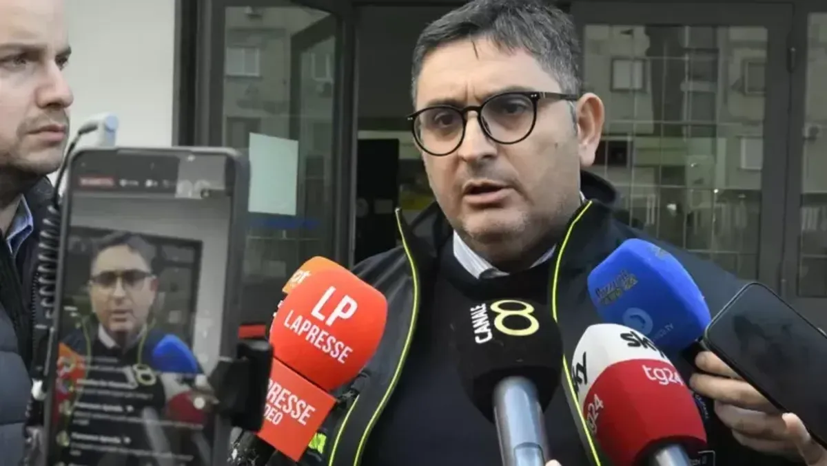 Pozzuoli non è sola: Manzoni in prima linea contro la crisi bradisismica - 
