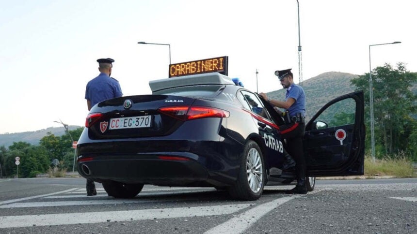 Truffa del finto carabiniere: fermato un 13enne e recuperata la refurtiva - 