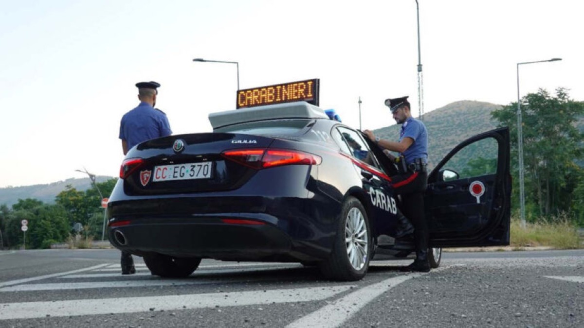 Controlli di Ferragosto nel Casertano: 900 persone identificate, arresti e sanzioni - 
