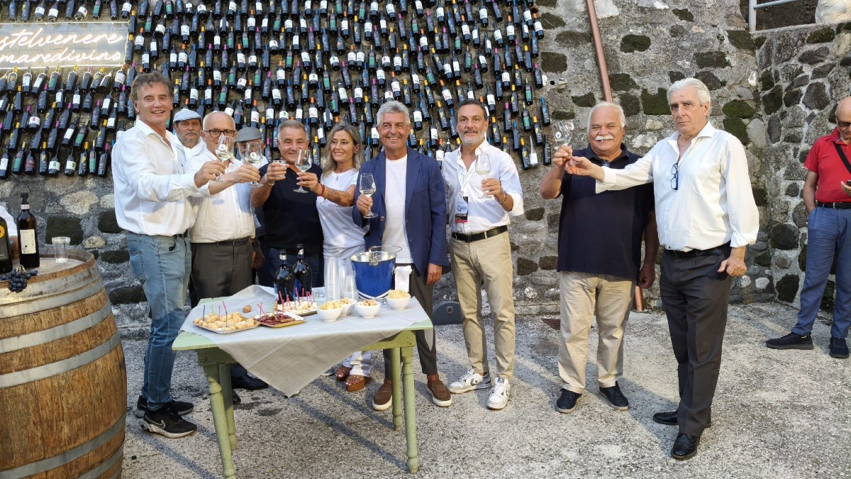 Castelvenere, record di presenze per l’avvio della Festa del Vino - 