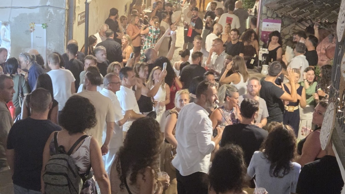 Castelvenere da record: 20mila presenze e borgo blindato per la Festa del Vino - 