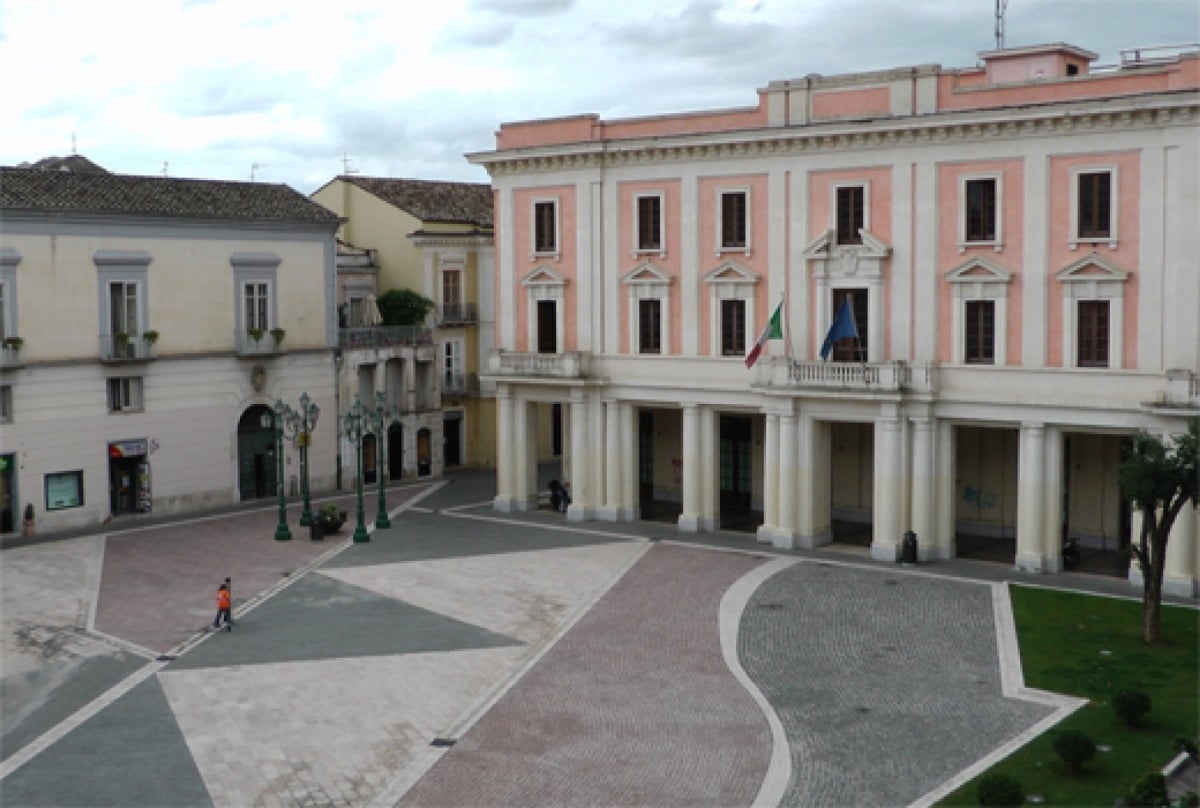 Emergenza sicurezza a Piazza Roma: la violenza travolge Benevento, ora basta - 
