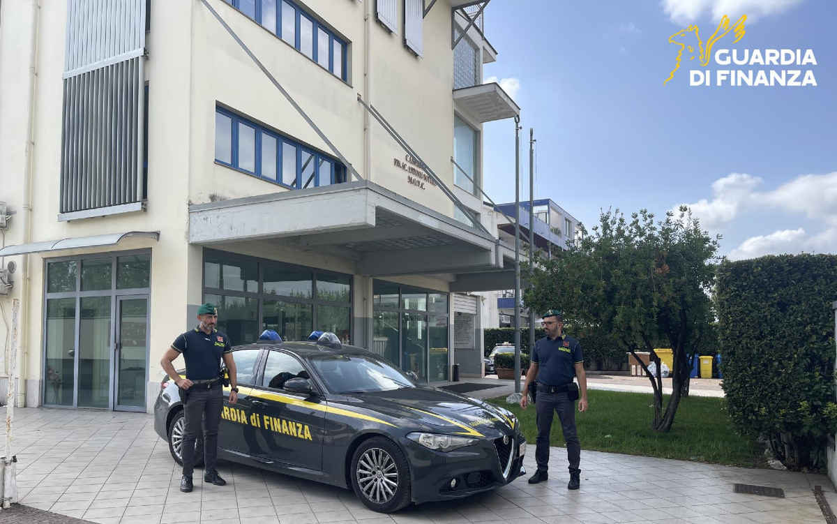 Maxi frode sui carburanti: la Guardia di Finanza di Aversa scopre contrabbando da 320mila euro - 