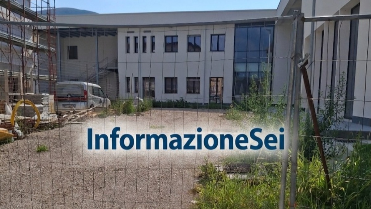 Polo scolastico di Airola, silenzio e incertezza a pochi giorni dalla campanella - 