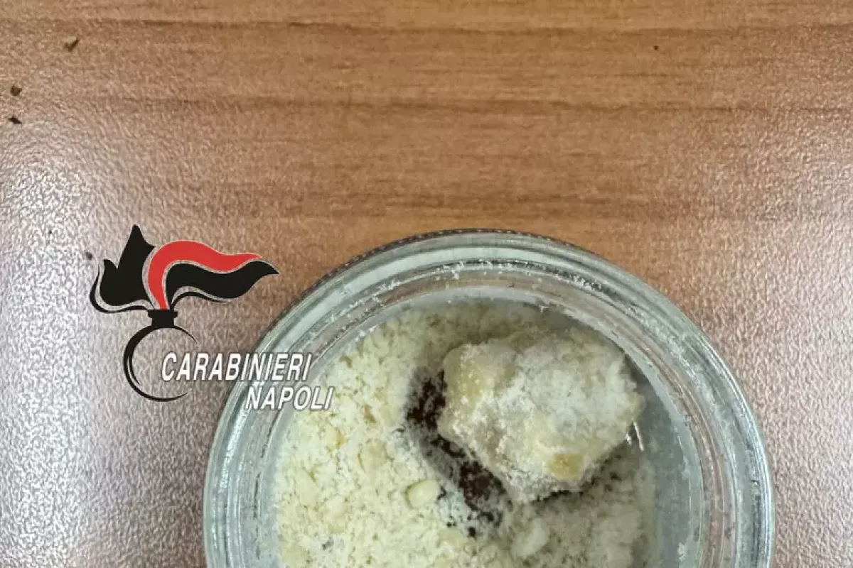 Hashish bianco arriva in Campania: arrestati quattro giovani - 