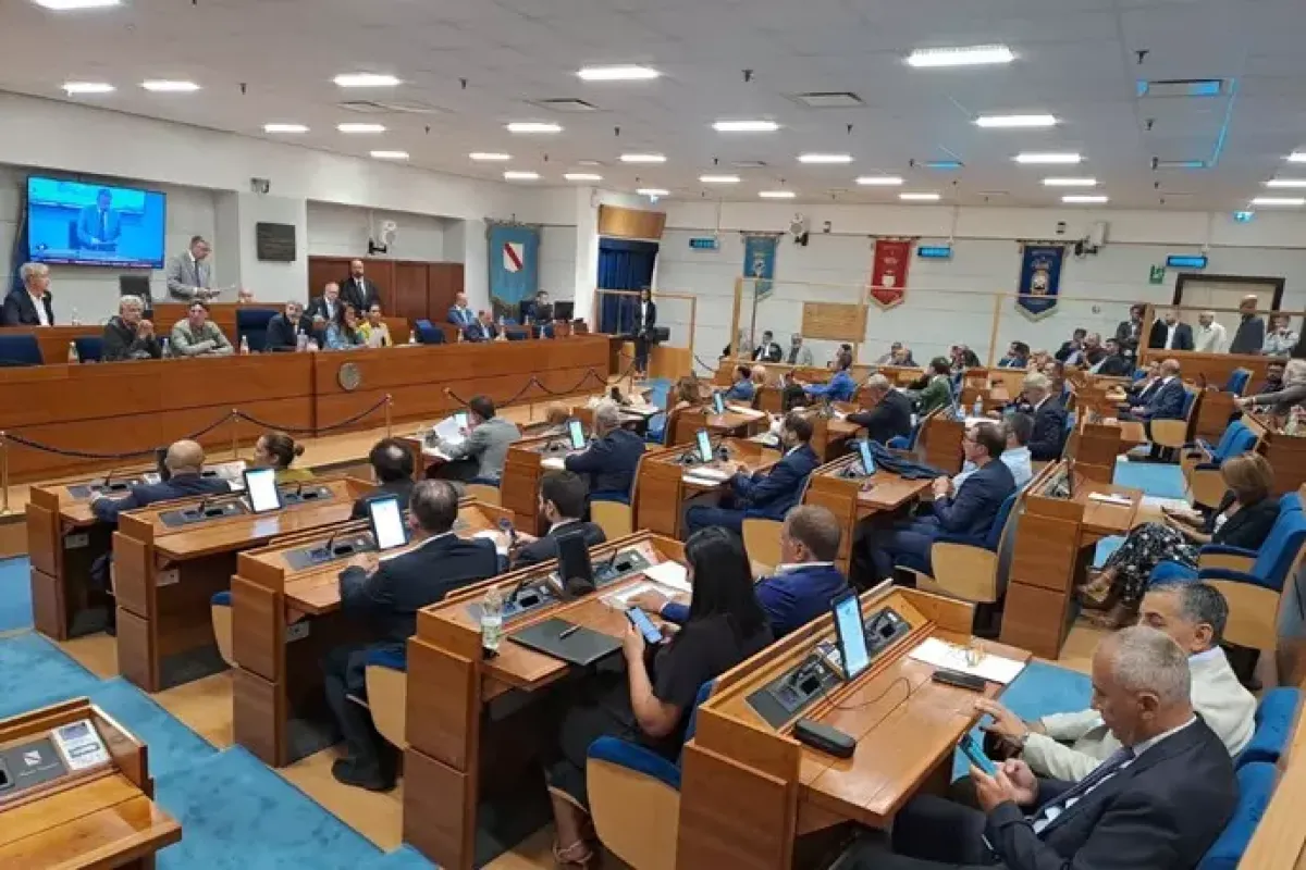 Campi Flegrei, il Consiglio regionale chiede più aiuti dopo il sisma - 