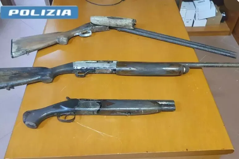 Polizia Lauro 280826