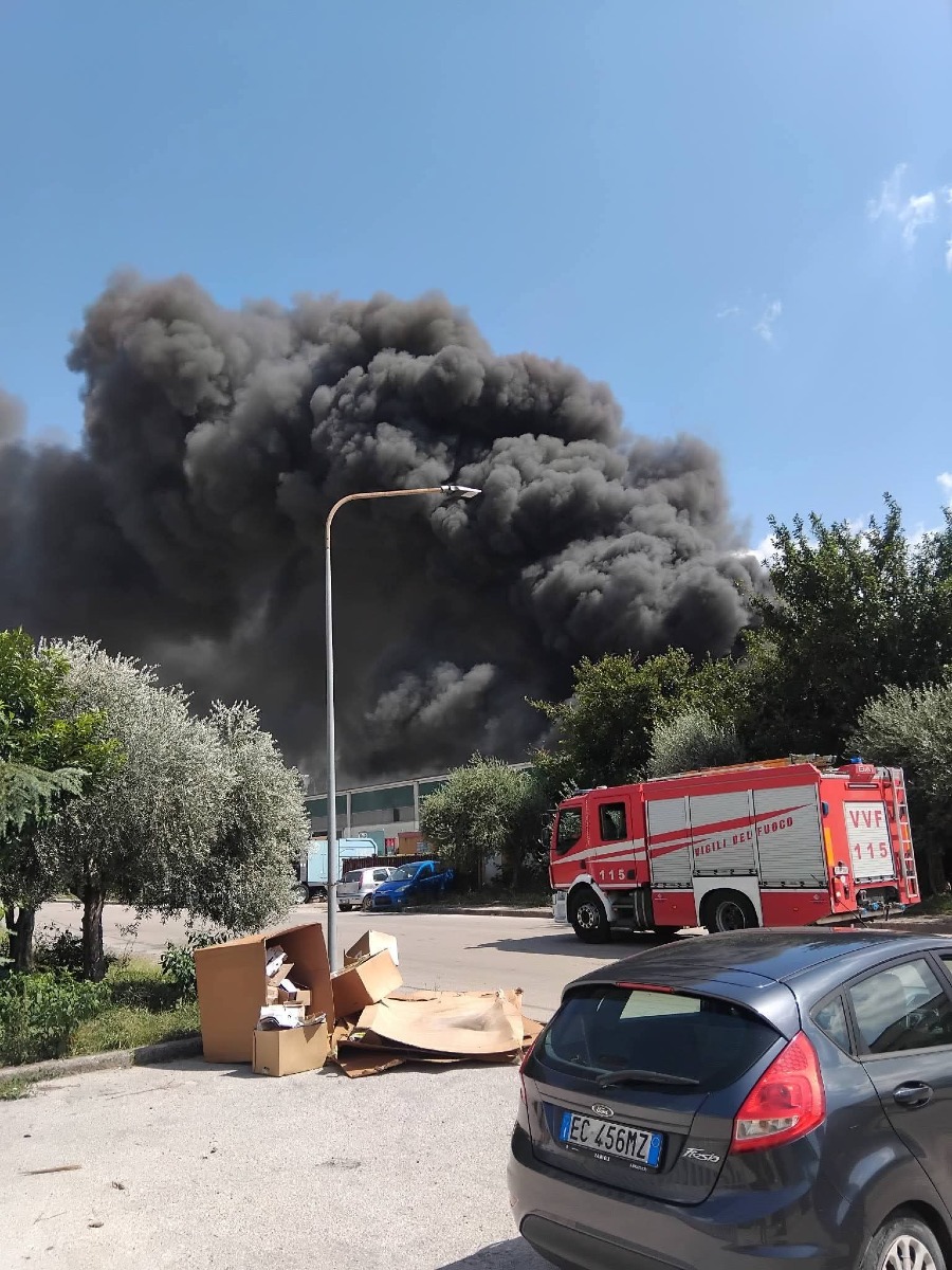 Incendio Airola 310826