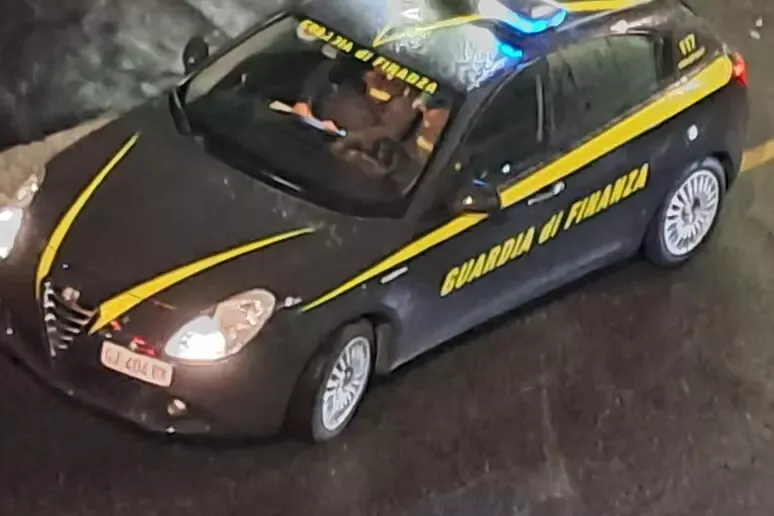 Presunta distrazione di fondi al CUS Napoli, sequestrati 7 milioni: tre gli indagati - 