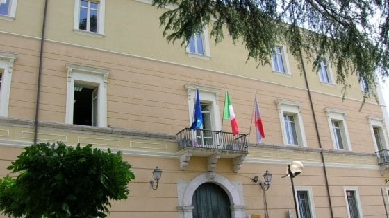 Benevento. Inchiesta giudiziaria, la maggioranza: “Andiamo avanti” - 