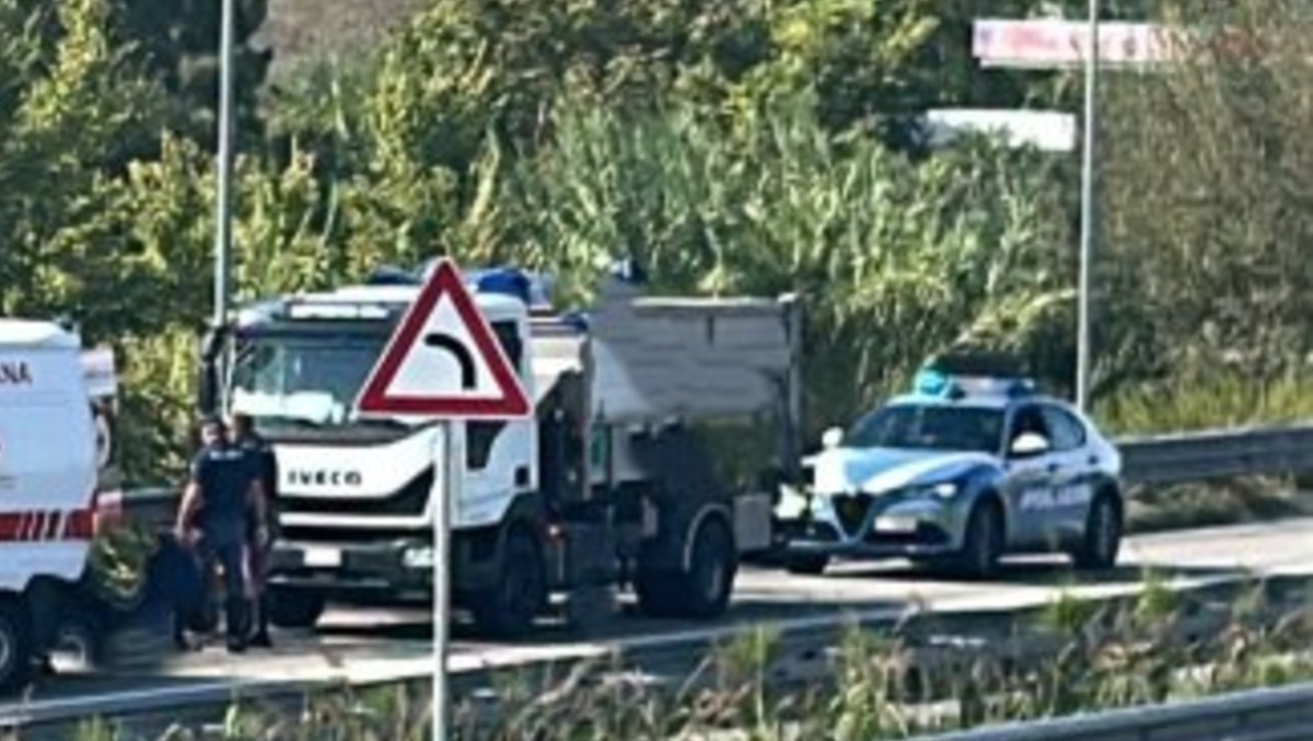 Malore alla guida del camion: muore 65enne sulla Telesina - 