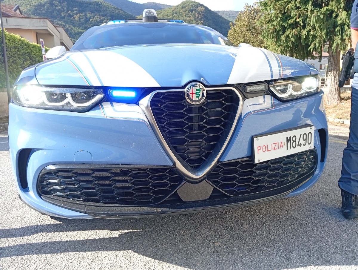 Controlli a tappeto della Polizia nella Valle Caudina: denunce e droga sequestrata - 