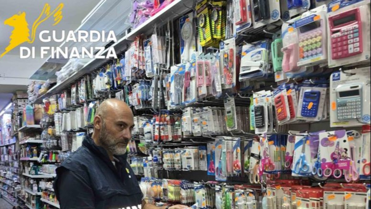 Maxi sequestro della Guardia di finanza: oltre 1,3 milioni di prodotti irregolari - 