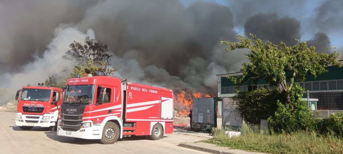 Airola, rifiuti e incendi: alla Camera respinto l’ordine del giorno - 