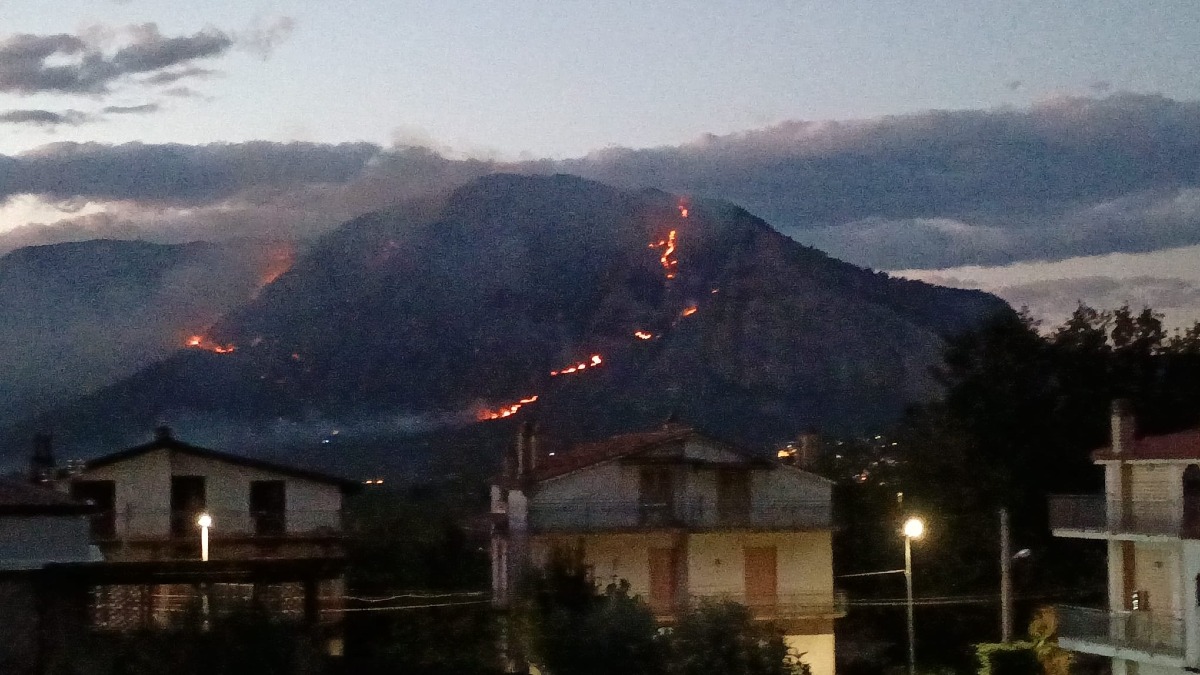 Incendio Taburno-Camposauro, Errico chiede fondi e ristori urgenti - 