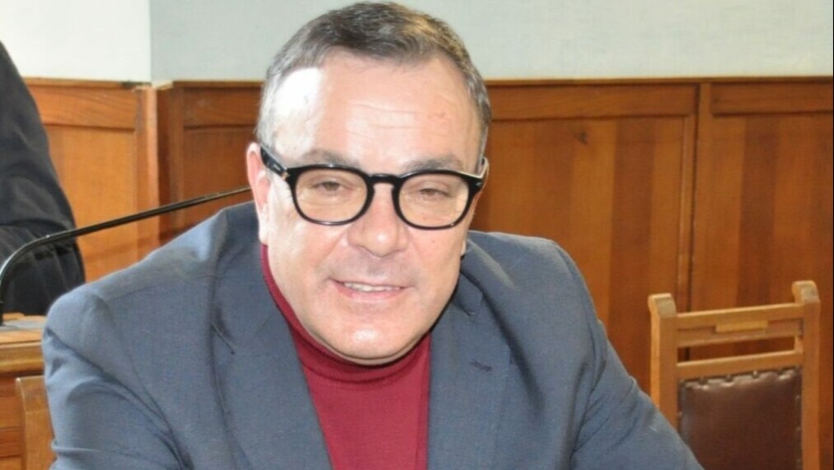 San Leucio del Sannio, Umberto Iannace chiede le dimissioni del sindaco per il caso Santamaria - 